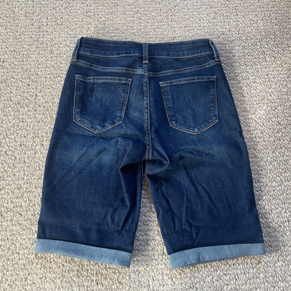 St. John’s Bay Bermuda Shorts - Picture 2 of 3